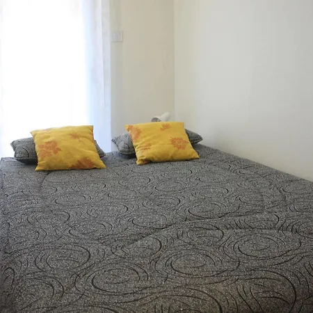 Apartman Happy Few Le France *