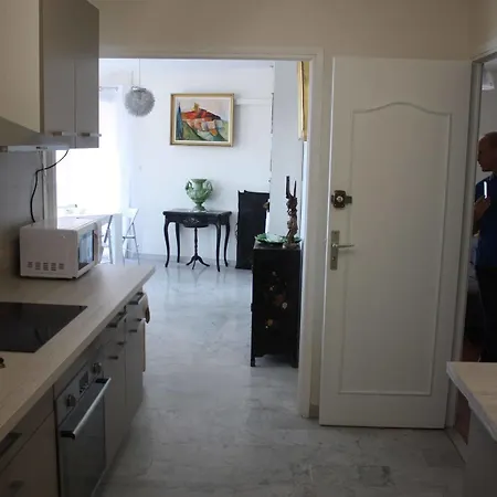 Happy Few Le France Apartman